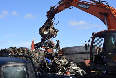 La Plata: Compactarán alrededor de 1600 vehículos abandonados en el Polo de Seguridad