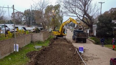 Quilmes: El Municipio continúa con las tareas de asfaltado en la Ribera