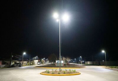 Monte: Inauguraron la rotonda de acceso y las nuevas luces Led en el barrio Unidad Nacional