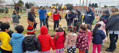 Presidente Perón: Continúa la forestación de espacios verdes en la ciudad