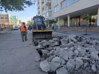 Mar del Plata: Ejecutan trabajos de bacheo en 10 mil metros cuadrados en el Puerto