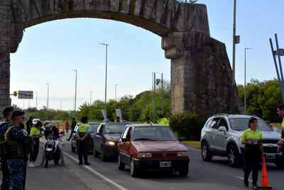 La Plata: Más de una decena de rodados retenidos en controles vehiculares en los barrios