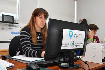 Monte Hermoso: A través del programa "Municipios de Pie" la ciudad sumó equipamiento e insumos