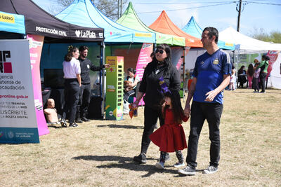 La Plata: Llega a Gonnet una feria de emprendedores y el programa "Barrio x Barrio"
