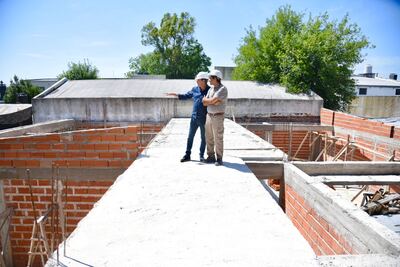 La Plata: Julio Garro supervisó la obra del Jardín Nº 912 en Altos de San Lorenzo