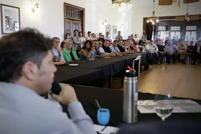 Miramar: Kicillof destacó el turismo en la Costa y calificó de "imponente" a la temporada de verano