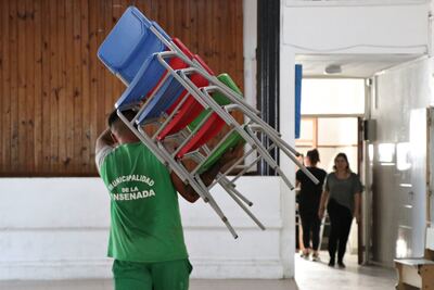 Ensenada: La Comuna continúa equipando las escuelas de la ciudad