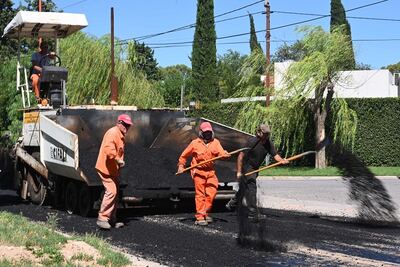 Bahía Blanca: El Municipio continúa con el programa de pavimentación en barrios y macrocentro