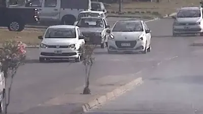 Mar del Plata:  A través del anillo digital, interceptaron a un vehículo con pedido de secuestro