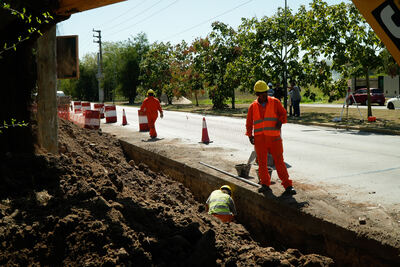 La Plata: Inician obras de asfalto en más de 60 cuadras de los barrios platenses
