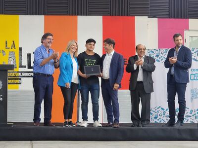 Kicillof presentó el programa “Conectar Igualdad Bonaerense”