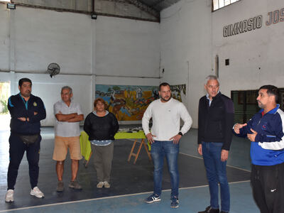 Berisso: Se entregaron materiales para la Escuela Municipal Actividad Física en la Salud y la Enfermedad