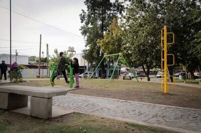 Quilmes: Se inauguró una plazoleta en el barrio Las Rosas