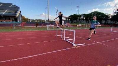 Mar del Plata:  Ejecutan trabajos de mantenimiento y recuperación en la pista de atletismo del Parque de los Deportes