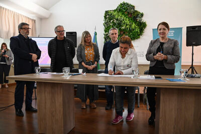 Presidente Perón: Se firmaron 498 preadjudicaciones de lotes para familias del distrito