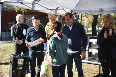 La Plata: Entregaron composteras a escuelas en el Día Mundial del Ambiente