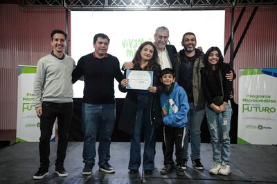 Avellaneda: El Municipio entregó créditos y herramientas a emprendedores locales