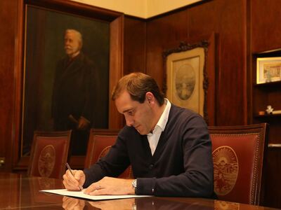 La Plata: Garro acordó con los trabajadores municipales un aumento salarial del 56%