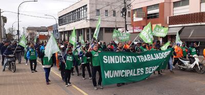 Berisso: Continúa el paro de municipales y marcharán a la Gobernación