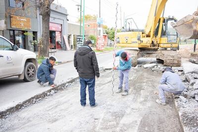 Ensenada: La Comuna construye dársenas en el Puente de la Unión