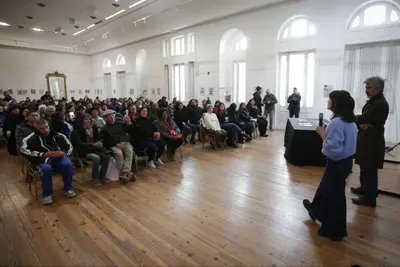 Quilmes: Entregaron 92 adjudicaciones de lotes a vecinos y vecinas