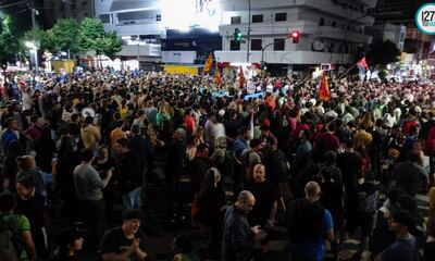 Hubo cacerolazos en rechazo del DNU para desregularizar la economía