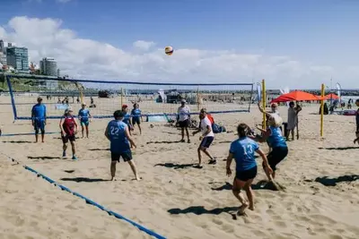 Mar del Plata: Comienza el beach voley en la Playa Deportiva del EMDER