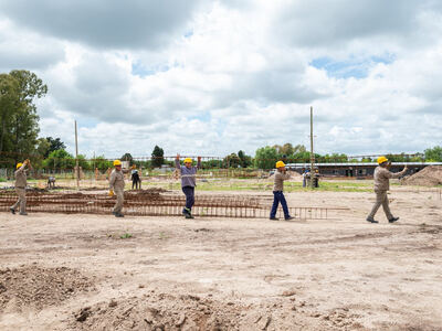 Berazategui: Avanza la construcción del nuevo Polo Educativo