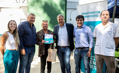 Almirante Brown: D’onofrio y Cascallares entregaron pases libres multimodales a vecinos