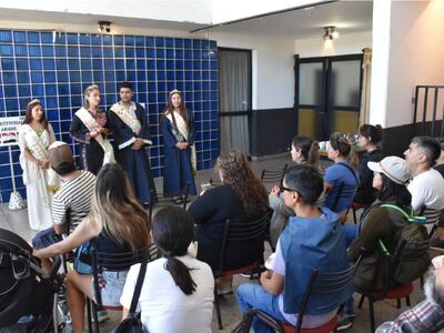 Berisso: Comenzó el circuito de Tours Gratuitos a Pie "Ruta de la Diversidad Cultural"