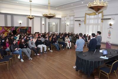 Necochea: El Municipio beneficiará a 150 estudiantes mediante el programa Becas Juventud