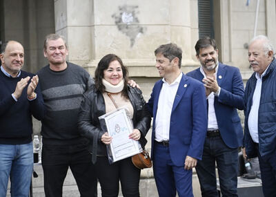 Tres Arroyos: Kicillof entregó escrituras y anunció nuevas obras de infraestructura