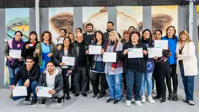 Berazategui: Auxiliares educativos se capacitaron en gestión alimentaria escolar