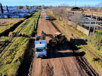 Olavarría: Realizan trabajos de limpieza y mantenimiento vial en distintos barrios de la ciudad