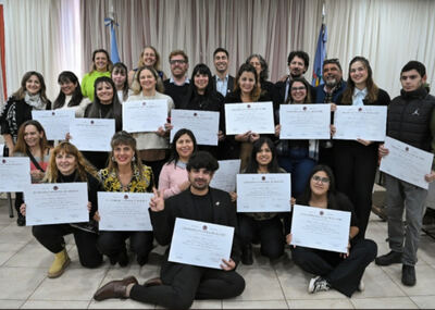 Villa Gesell: Egresados del Programa Puentes recibieron diplomas universitarios