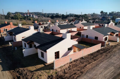 Magdalena: El Gobierno bonaerense entregó nuevas viviendas en el distrito
