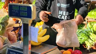 Berazategui: La feria itinerante "Mercado Vecino" continúa recorriendo los barrios