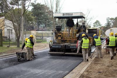 Villa Gesell: Comenzó la obra de pavimento en Avenida 6