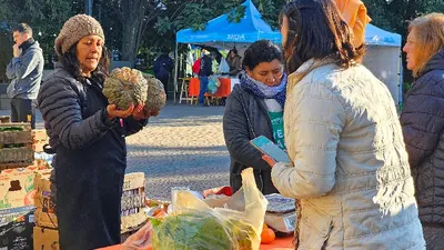 Berazategui: El "Mercado Vecino" continúa recorriendo los barrios