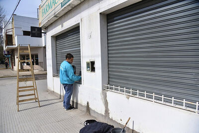 La Plata: Avanza la intervención de paredes vandalizadas y la recuperación del espacio público