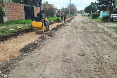 Necochea: Continúa la construcción de cordón cuneta en Barrio Norte