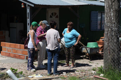 La Plata: Avanza el descacharreo domiciliario en los barrios para prevenir el dengue