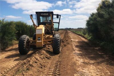 Necochea: Emsur continúa con el reacondicionamiento de caminos rurales