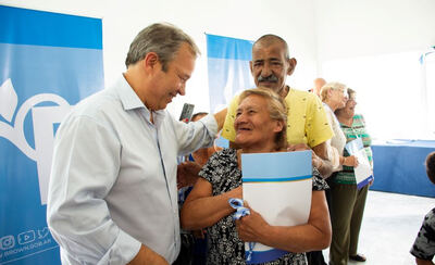 Almirante Brown: Se realizó una nueva entrega de viviendas a adultos mayores en Glew