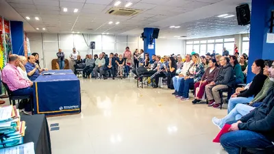 Berazategui: 54 familias firmaron sus escrituras de propiedad