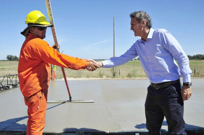 Brandsen: Katopodis recorrió obras viales en a ciudad