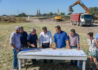 Katopodis recorrió las obras de ampliación del cauce del Río Luján