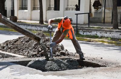 Bragado: Se realizan trabajos de reparación de pavimento en Mechita