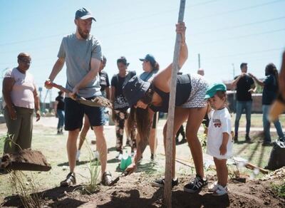 Lomas de Zamora: Se realizó una nueva jornada de forestación en Santa Catalina
