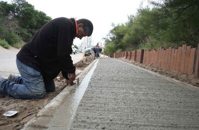 Necochea: Avanza la construcción del paseo peatonal en Avenida 2